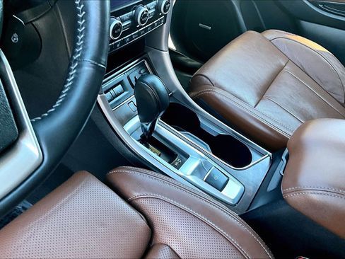 Used 2019 Subaru Ascent Touring image 15