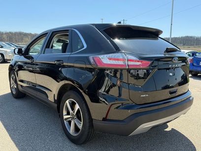 Used 2024 Ford Edge SEL w/ Convenience Package