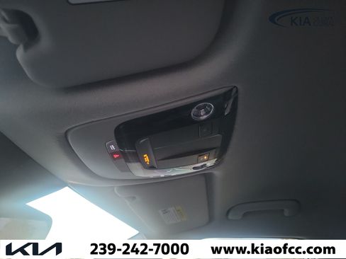 New 2026 Kia Seltos S FWD image 33