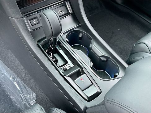 New 2025 Subaru Ascent Bronze Edition image 17