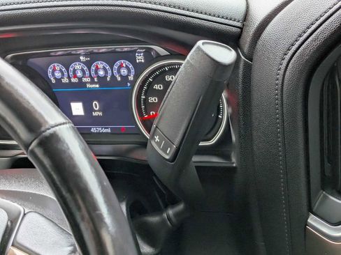 Used 2020 Chevrolet Silverado 1500 High Country image 34