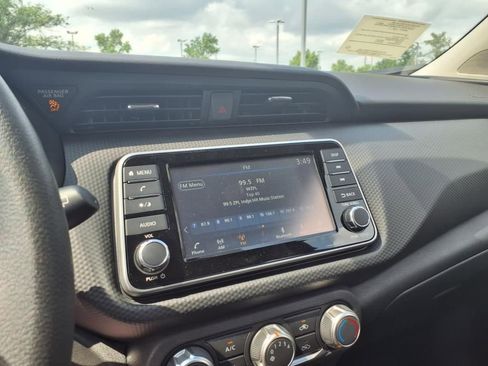 New 2025 Nissan Kicks Play S image 21