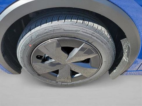 New 2026 Toyota Prius Plug-In Hybrid image 9