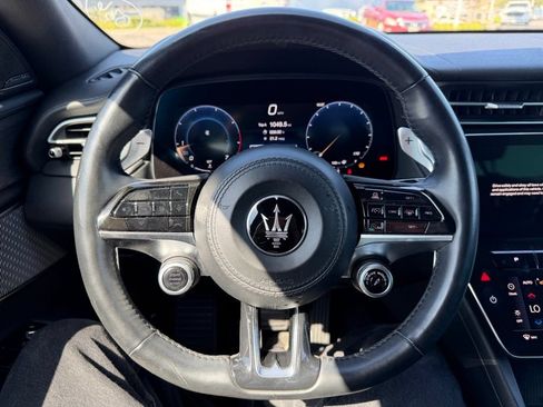 Used 2023 Maserati Grecale Modena AWD/4WD image 6