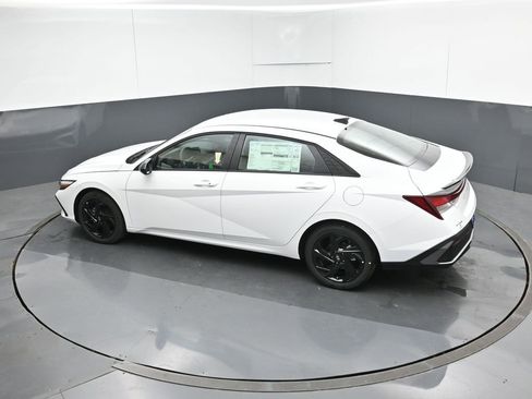 New 2026 Hyundai Elantra Sport FWD image 20
