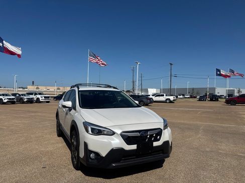Used 2023 Subaru Crosstrek 2.5i Limited AWD/4WD image 2