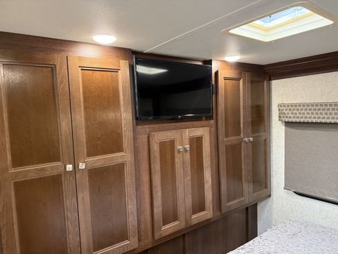 Used 2019 Ford E-450 and Econoline 450 Super Duty w/ Motorhome Prep Package RWD image 72