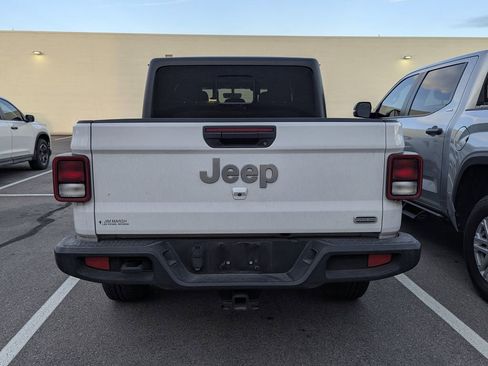 Used 2022 Jeep Gladiator Overland w/ Trailer Tow Package image 5