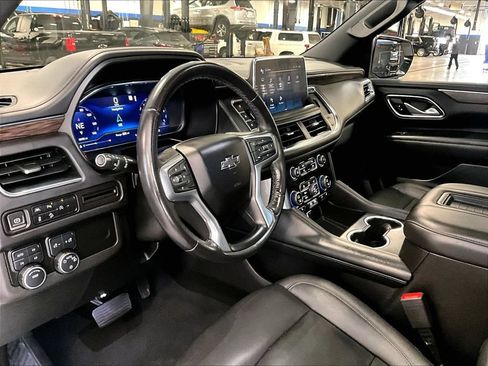 Used 2023 Chevrolet Suburban Z71 AWD/4WD image 8