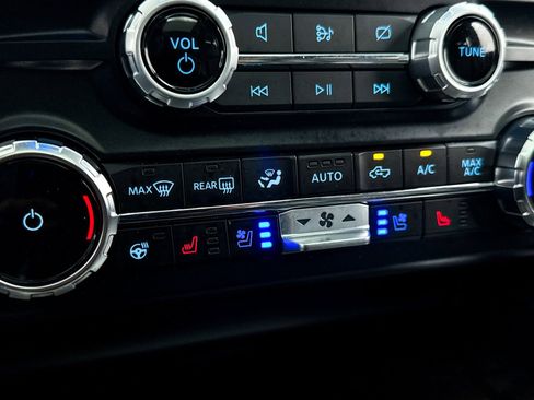 Used 2024 Ford F350 Lariat w/ Tremor Off-Road Package image 34