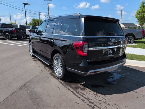 Certified 2023 Ford Expedition Limited AWD/4WD image 3