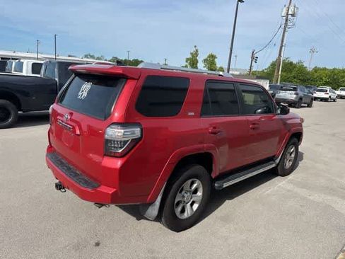 Used 2016 Toyota 4Runner SR5 AWD/4WD image 19