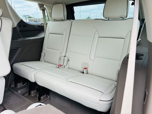 Used 2022 GMC Yukon Denali AWD/4WD image 35