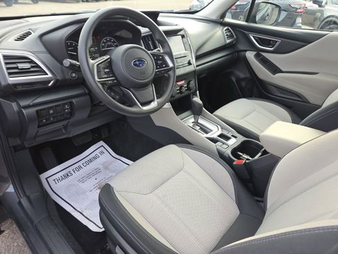 Used 2023 Subaru Forester image 8