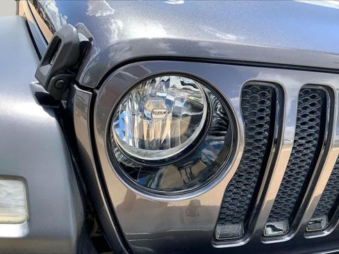 Used 2021 Jeep Wrangler Unlimited Sport AWD/4WD image 35