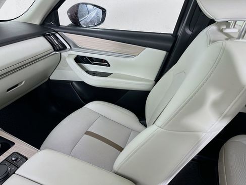 Certified 2024 MAZDA CX-90 Plug-In Hybrid w/ Premium Plus AWD/4WD image 25