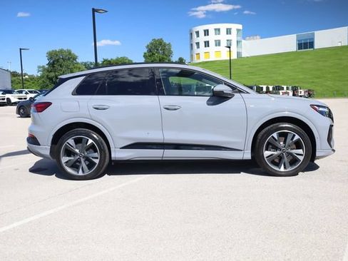 Used 2023 Audi Q4 e-tron Premium Plus w/ Premium Plus AWD/4WD image 4