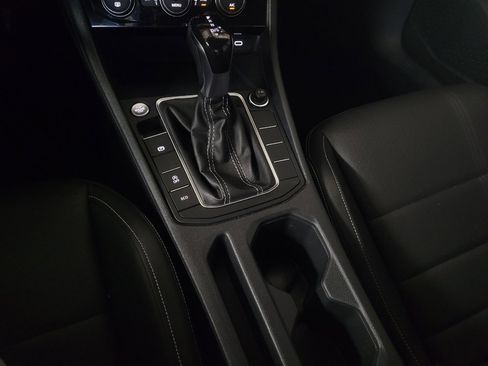 Used 2024 Volkswagen Jetta SE image 26