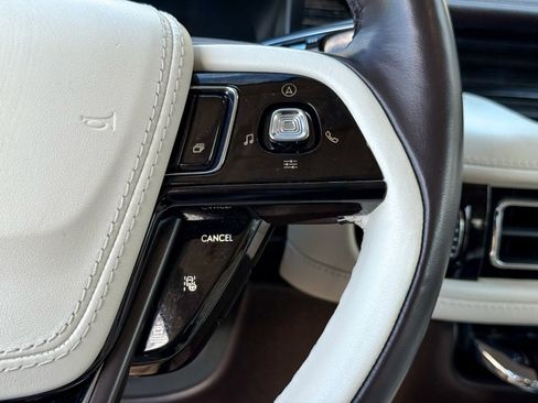 Used 2023 Lincoln Aviator Black Label Grand Touring image 40