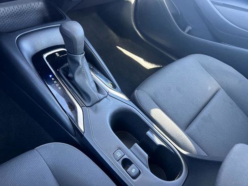 Used 2023 Toyota Corolla LE image 23