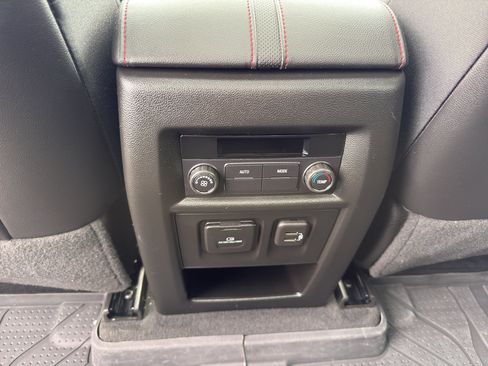 Used 2023 Chevrolet Traverse RS w/ LPO, Floor Liner Package AWD/4WD image 33