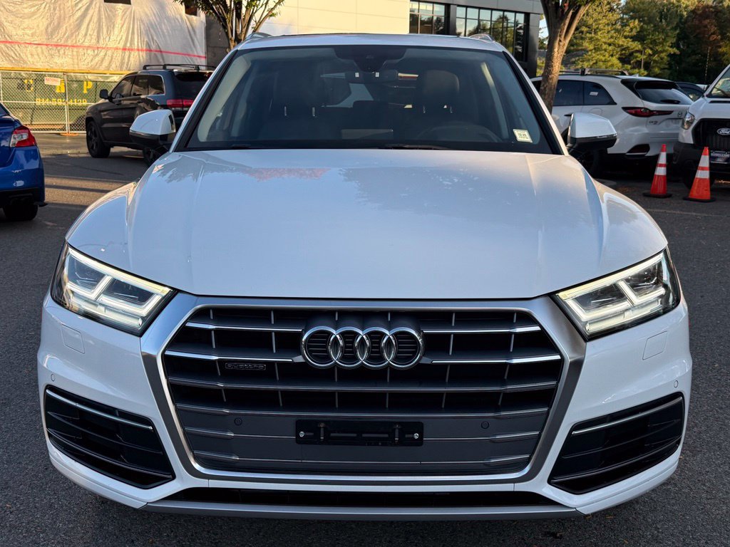 Used 2019 Audi Q5 2.0T Premium Plus w/ Premium Plus Package AWD/4WD image 3