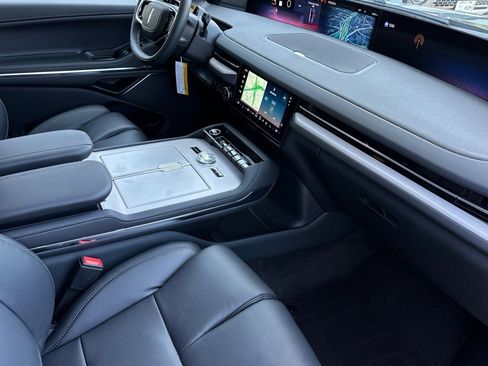New 2026 Lincoln Navigator Reserve AWD/4WD image 16