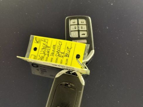 Used 2018 Honda Odyssey EX image 30