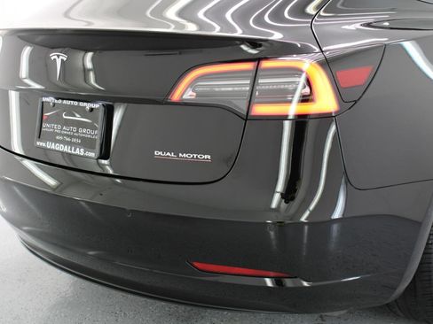 Used 2021 Tesla Model 3 Performance image 23