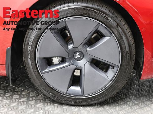 Used 2021 Tesla Model 3 Standard Range Plus image 28