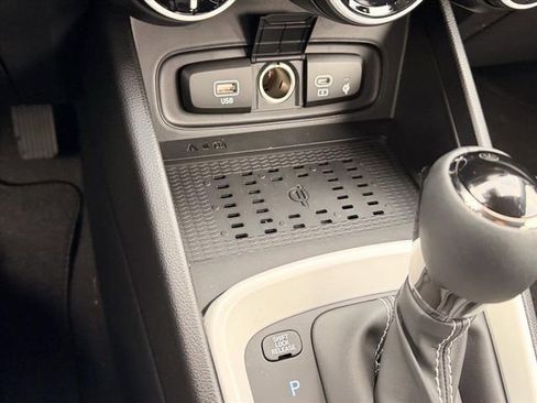 New 2026 Hyundai Venue SEL FWD image 23