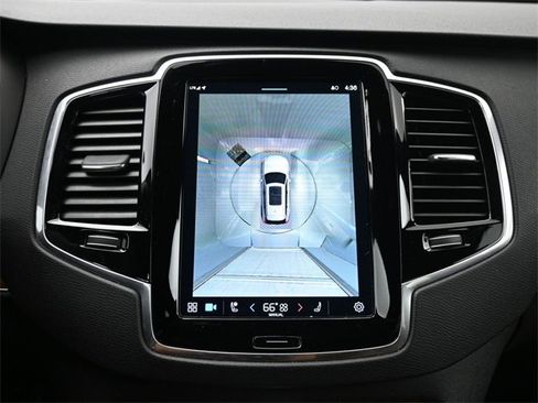 Used 2023 Volvo XC90 B6 Plus w/ Protection Package Premier image 20
