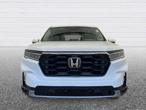 New 2025 Honda Pilot EX-L image 10