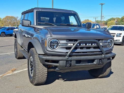 Used 2021 Ford Bronco Big Bend w/ Sasquatch Package AWD/4WD image 2