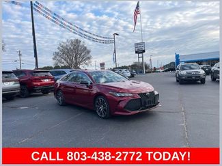 Used 2019 Toyota Avalon XSE w/ All Weather Liner Package video 1