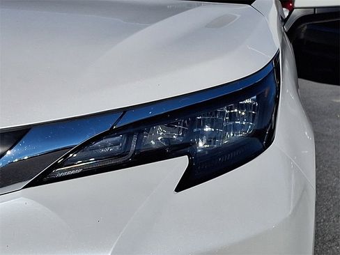 Certified 2024 Toyota Sienna XLE image 10
