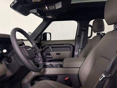New 2026 Land Rover Defender 110 X-Dynamic SE AWD/4WD image 5