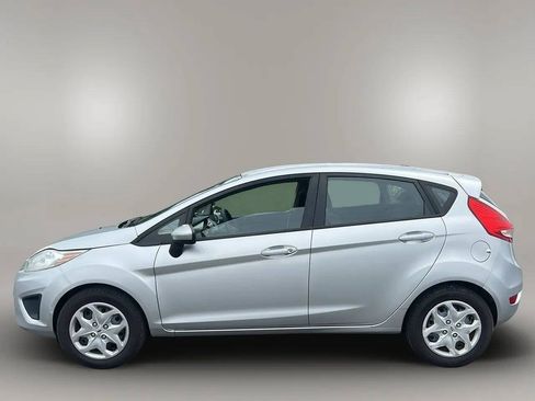 Used 2011 Ford Fiesta SE w/ 201A Rapid Spec Order Code FWD image 4