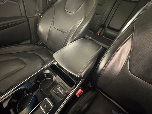 Used 2019 Ford Edge Titanium w/ Equipment Group 301A image 33