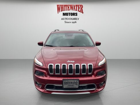 Used 2017 Jeep Cherokee Overland w/ Technology Group image 8