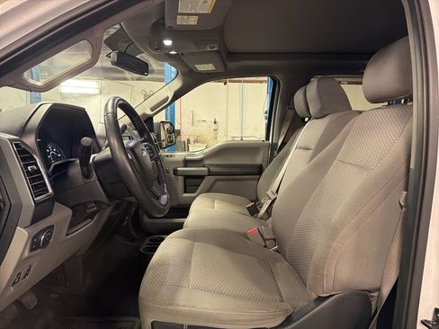 Used 2016 Ford F150 XLT w/ Equipment Group 302A Luxury image 6