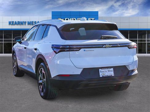 New 2026 Chevrolet Equinox EV LT image 4