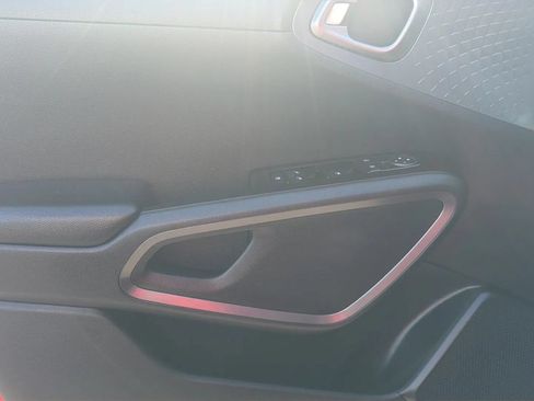 Used 2020 Kia Soul S FWD image 11