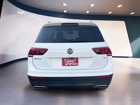 Used 2018 Volkswagen Tiguan S image 4