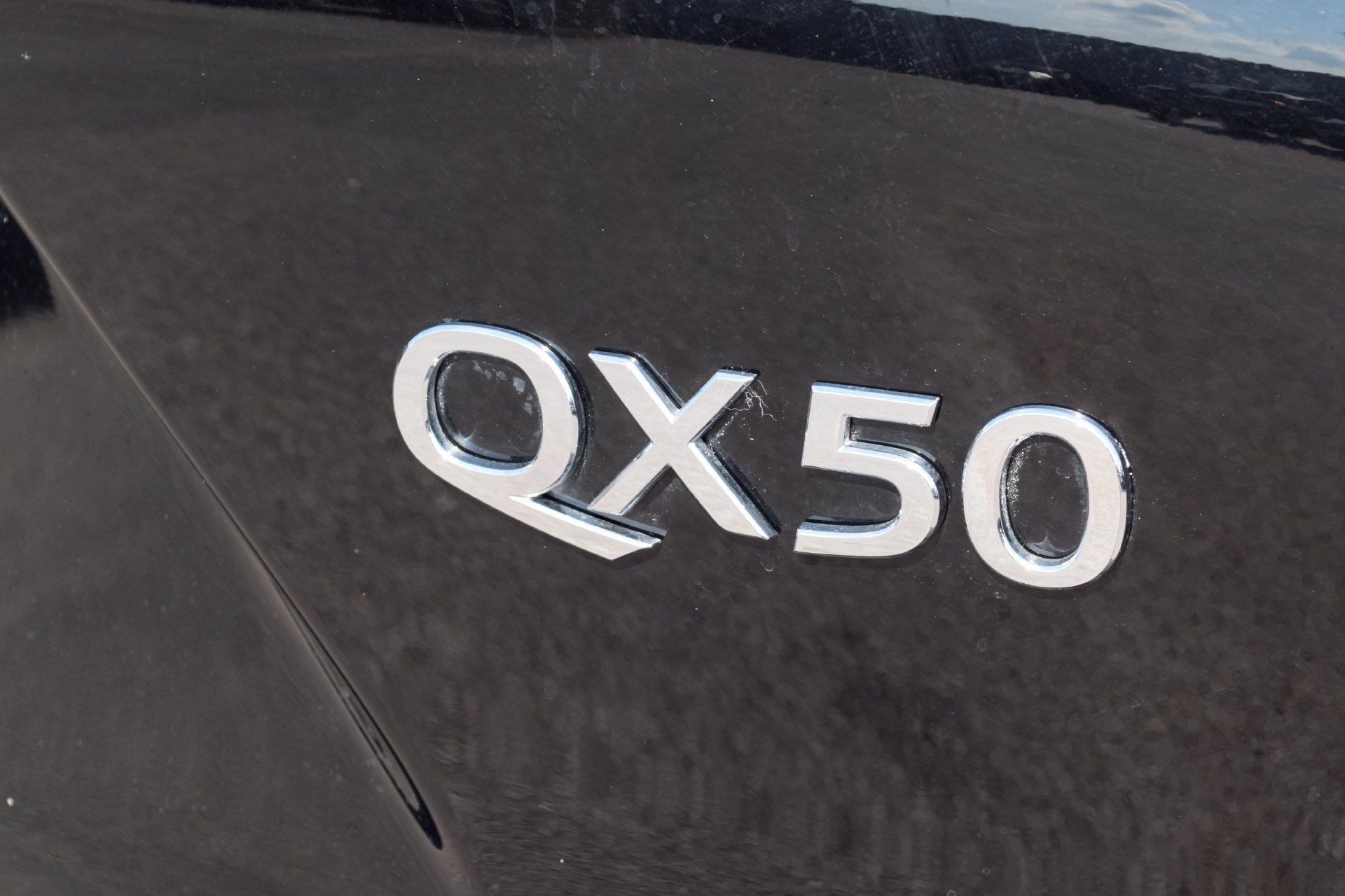 Used 2019 INFINITI QX50 Luxe w/ Cargo Package AWD/4WD image 19