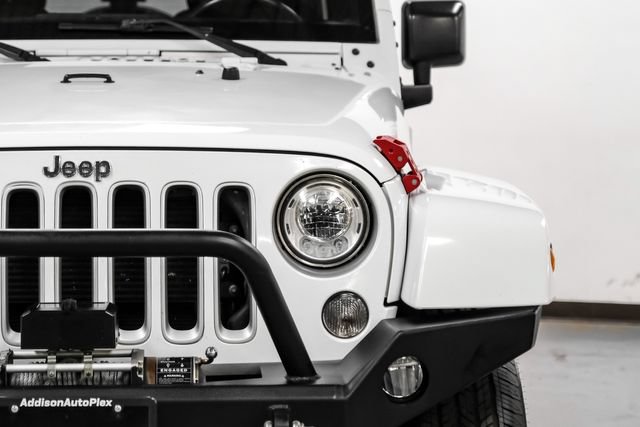 Used 2017 Jeep Wrangler Unlimited Sahara w/ Connectivity Group AWD/4WD image 42