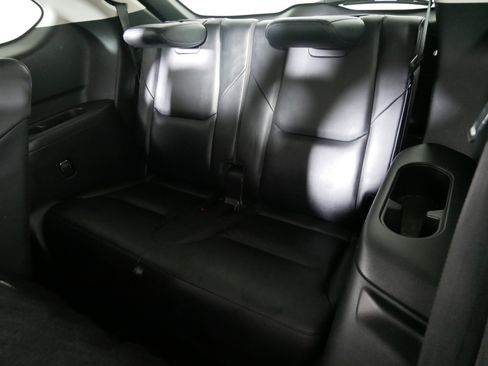 Used 2019 MAZDA CX-9 Touring image 33