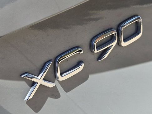 New 2025 Volvo XC90 B6 Plus w/ Protection Package Premier AWD/4WD image 42