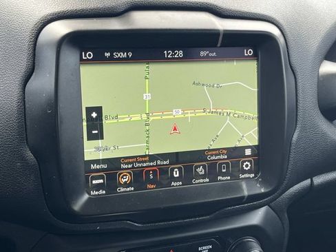 Certified 2022 Jeep Renegade Latitude w/ Convenience Group AWD/4WD image 34