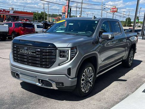 Used 2025 GMC Sierra 1500 Denali Ultimate AWD/4WD image 7